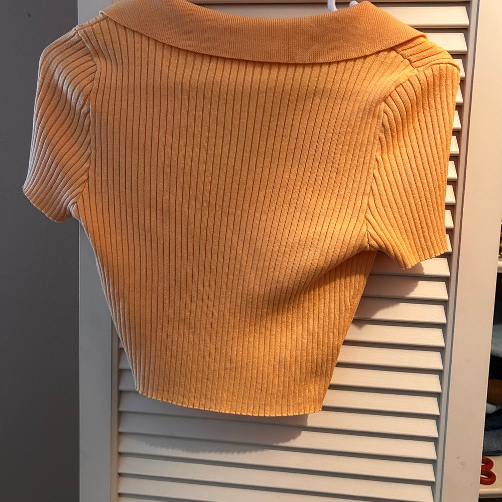 Orange Ribbed Button-Up Crop Top - Picture 2 of 2